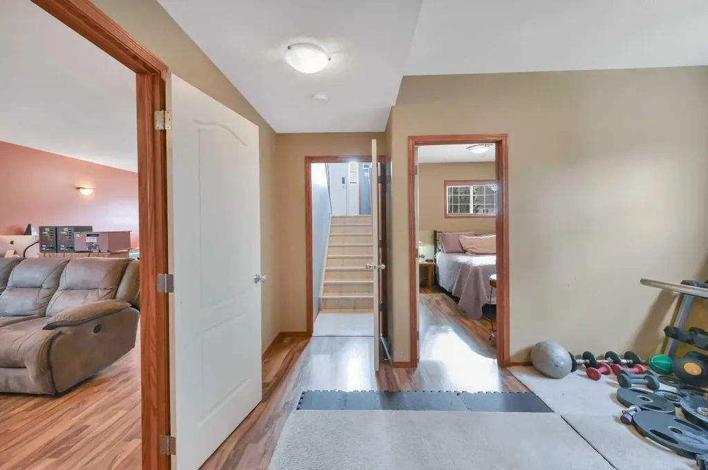 191 Inglewood Drive Red Deer AB T4R 3S3