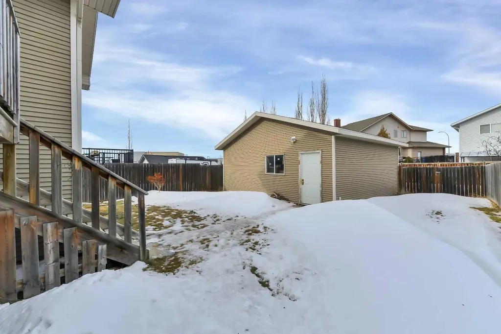 191 Inglewood Drive Red Deer AB T4R 3S3