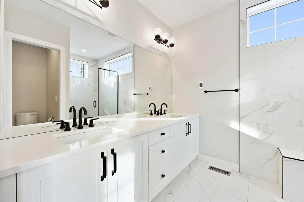 4929 20 Street SW Calgary AB T2T 5A4