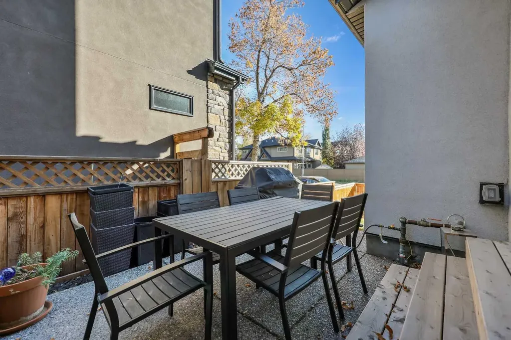 4929 20 Street SW Calgary AB T2T 5A4