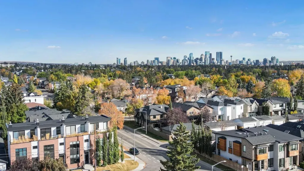 4929 20 Street SW Calgary AB T2T 5A4