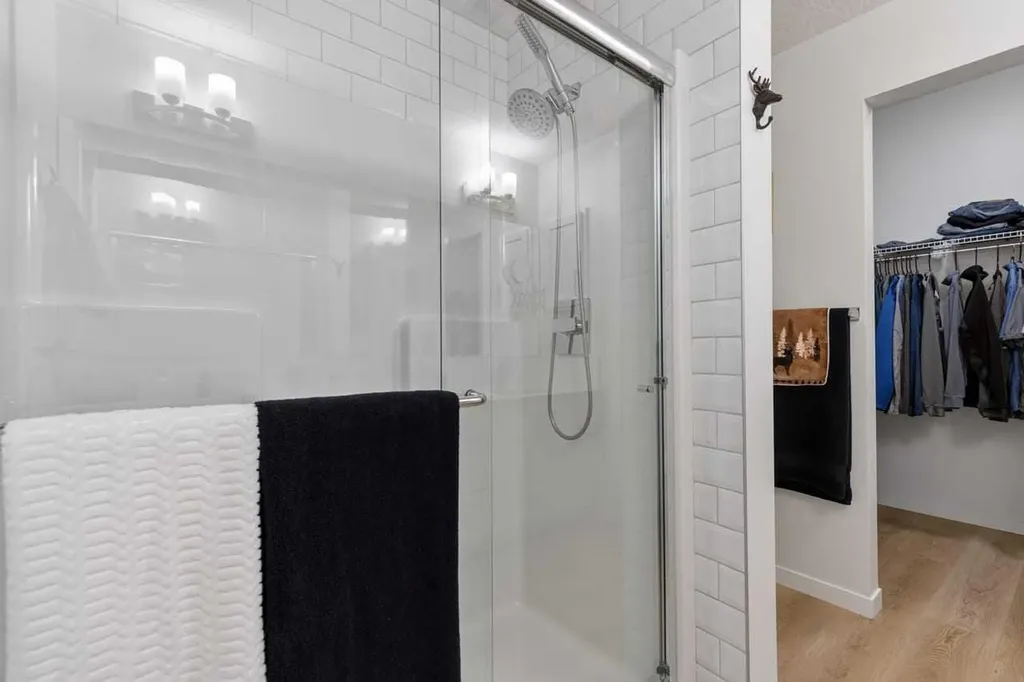 20295 Seton Way SE Calgary AB T3M 2J1