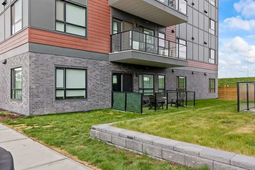 20295 Seton Way SE Calgary AB T3M 2J1