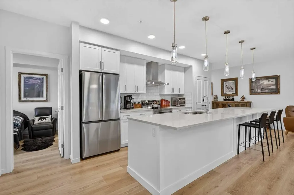 20295 Seton Way SE Calgary AB T3M 2J1