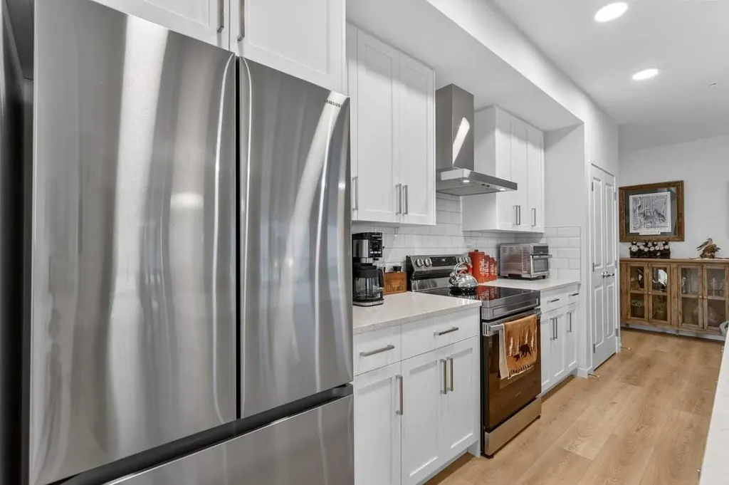 20295 Seton Way SE Calgary AB T3M 2J1