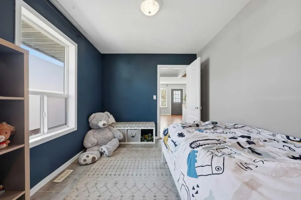 118 Frontenac Avenue NW Diamond Valley AB T0L 2A0