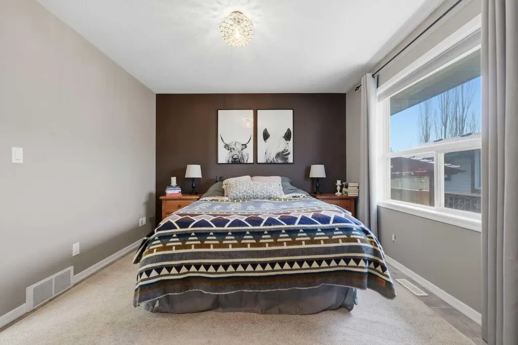 118 Frontenac Avenue NW Diamond Valley AB T0L 2A0