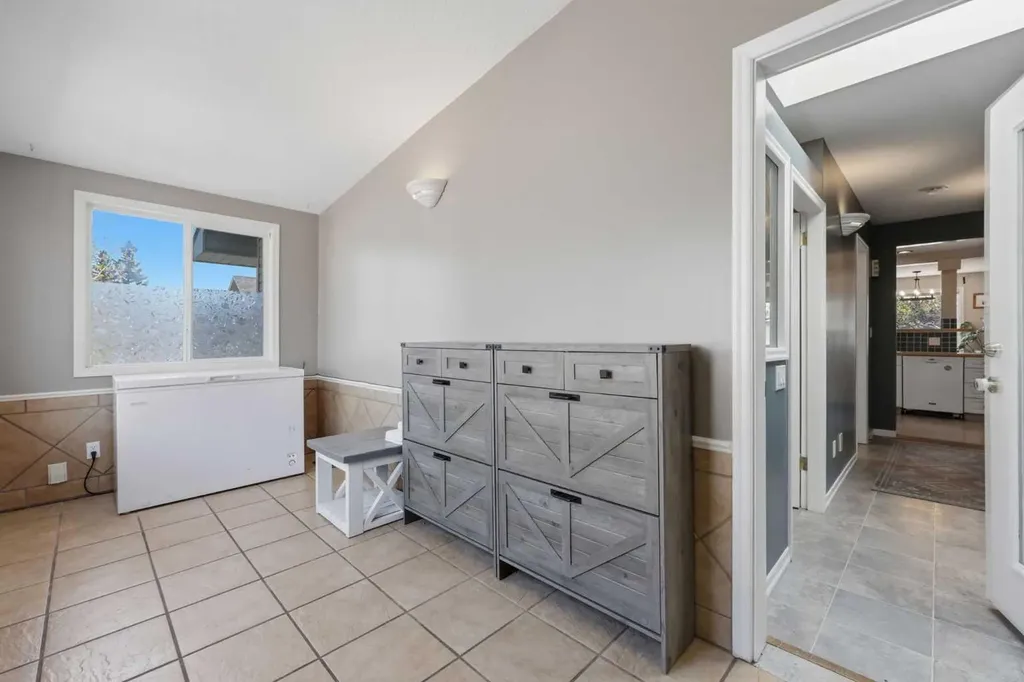 118 Frontenac Avenue NW Diamond Valley AB T0L 2A0