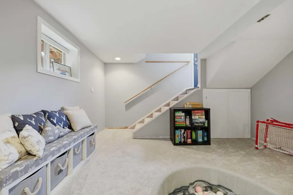 118 Frontenac Avenue NW Diamond Valley AB T0L 2A0