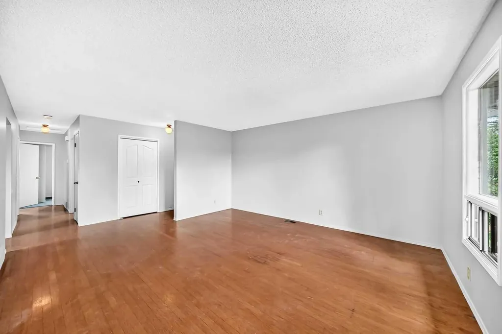 119 Ranchlands Crescent NW Calgary AB T3G 1N6