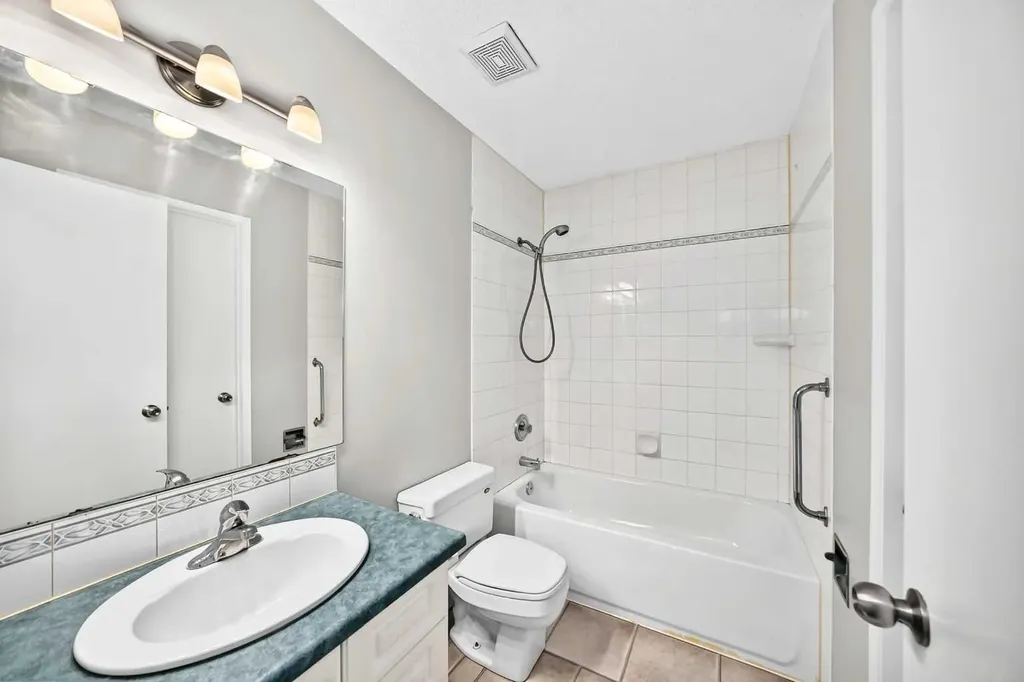 119 Ranchlands Crescent NW Calgary AB T3G 1N6
