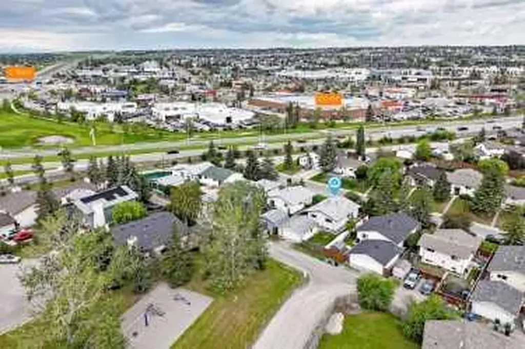 119 Ranchlands Crescent NW Calgary AB T3G 1N6