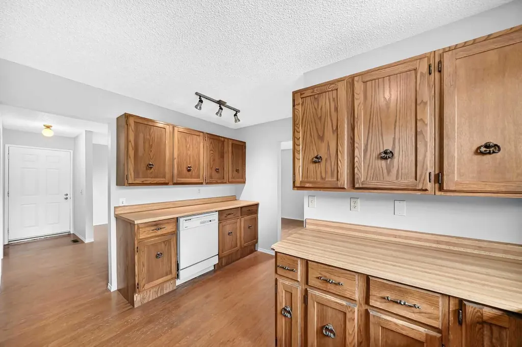 119 Ranchlands Crescent NW Calgary AB T3G 1N6