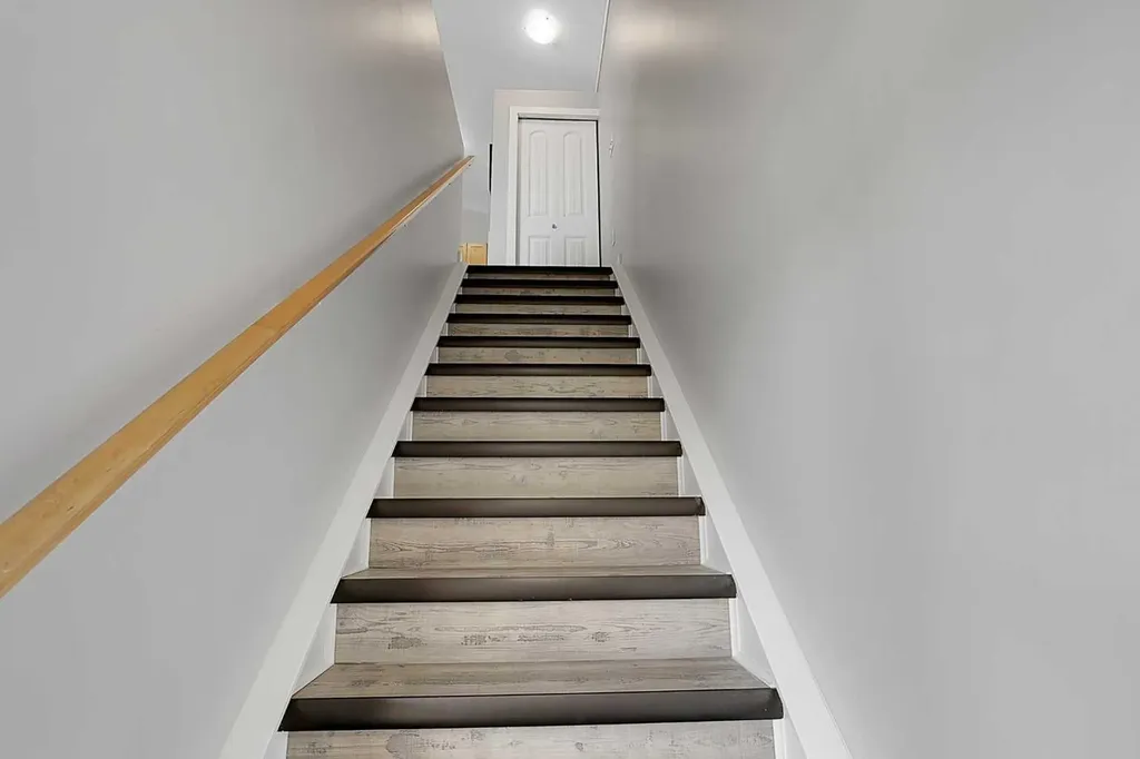 31 Jamieson Avenue Red Deer AB T4P 0H7