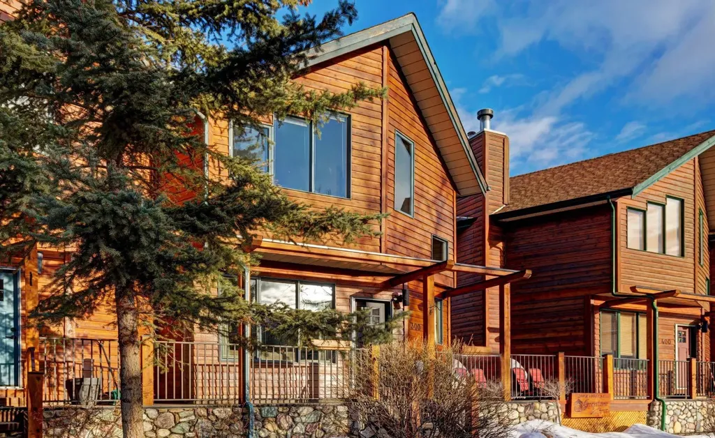 200 Rabbit Street Banff AB T1L 1B9