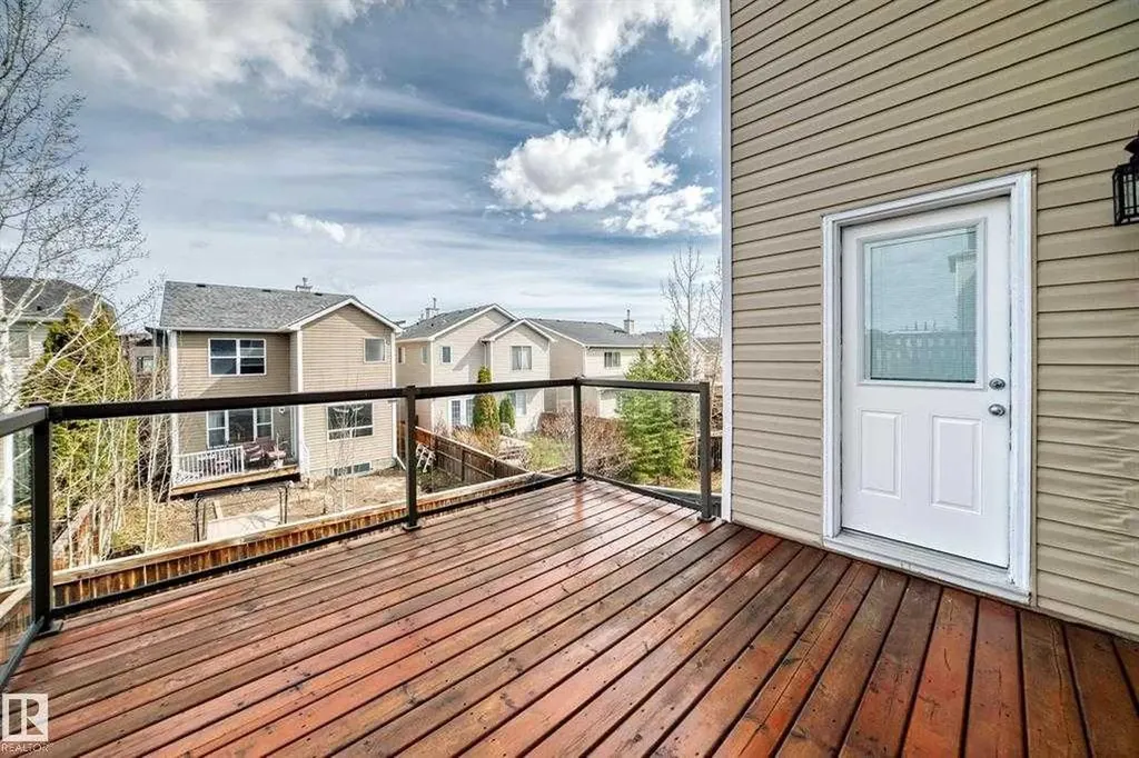 54 Royal Elm Road NW Calgary AB T3G 5V7
