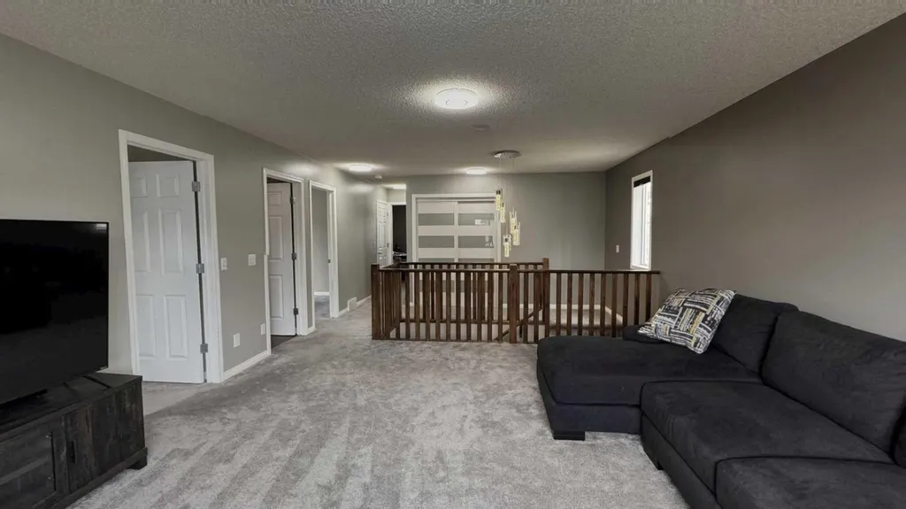 379 Cimarron Boulevard Okotoks AB T1S2L8