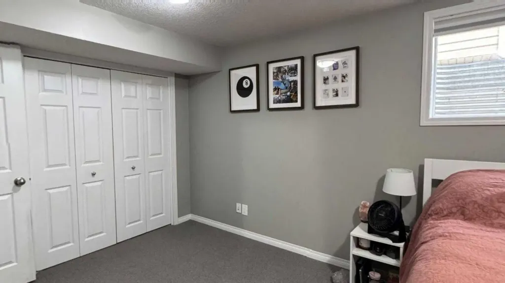 379 Cimarron Boulevard Okotoks AB T1S2L8