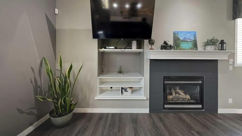 379 Cimarron Boulevard Okotoks AB T1S2L8