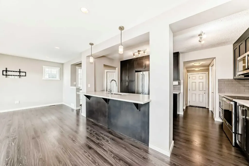 2400 Ravenswood View SE Airdrie AB T4A 0V7