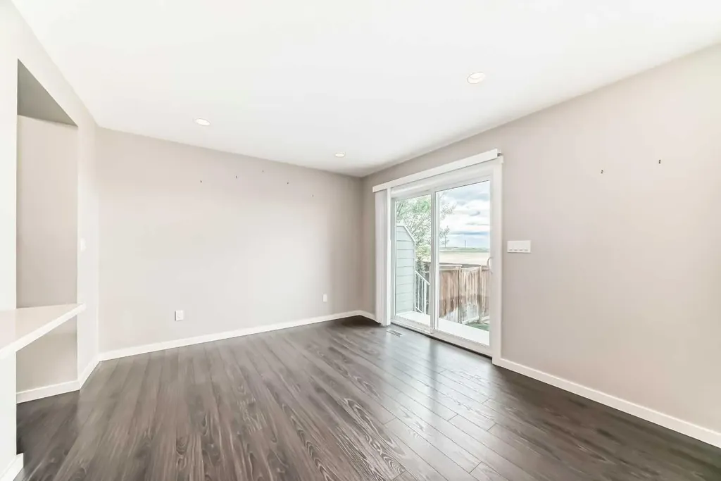 2400 Ravenswood View SE Airdrie AB T4A 0V7