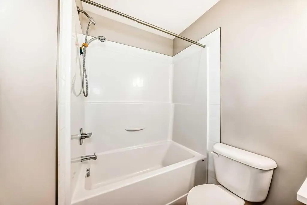 2400 Ravenswood View SE Airdrie AB T4A 0V7