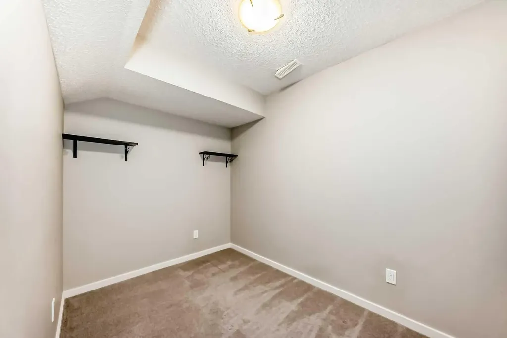 2400 Ravenswood View SE Airdrie AB T4A 0V7