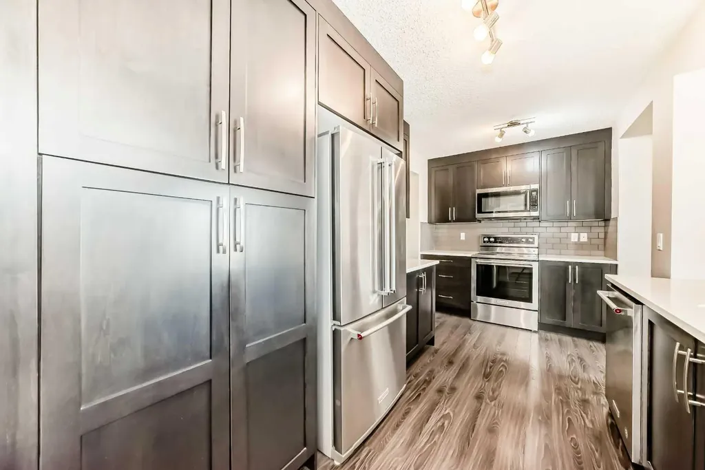 2400 Ravenswood View SE Airdrie AB T4A 0V7