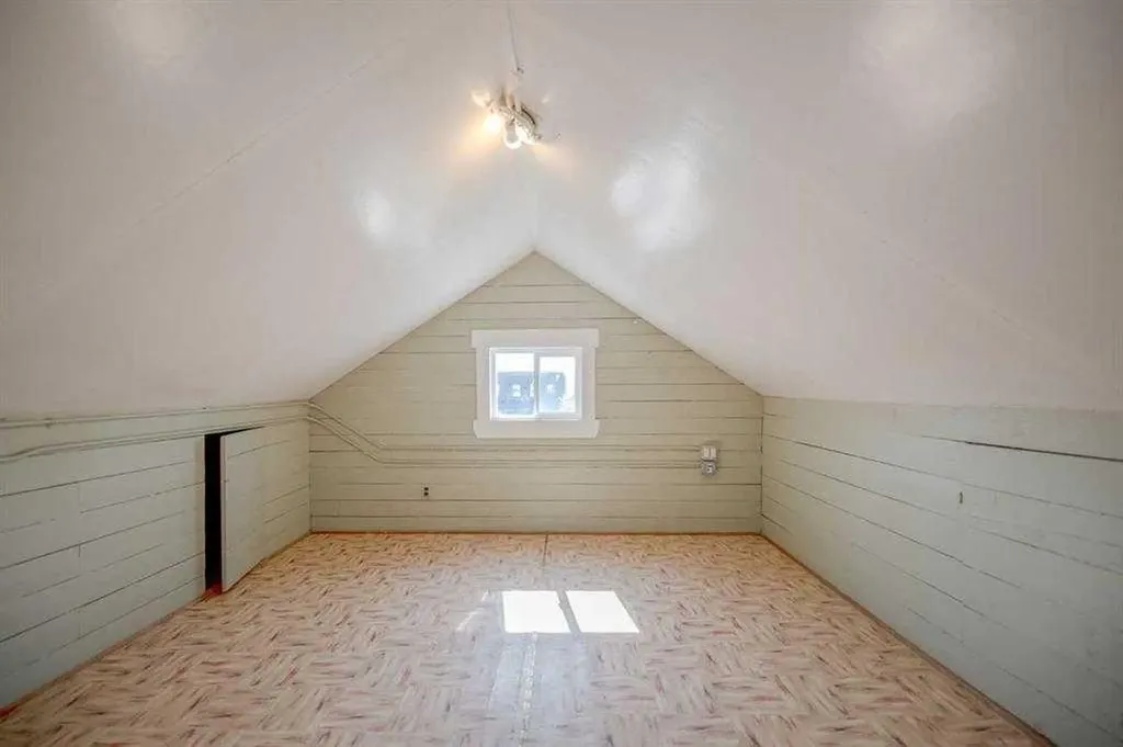 125 River Avenue Cochrane AB T4C 2C2