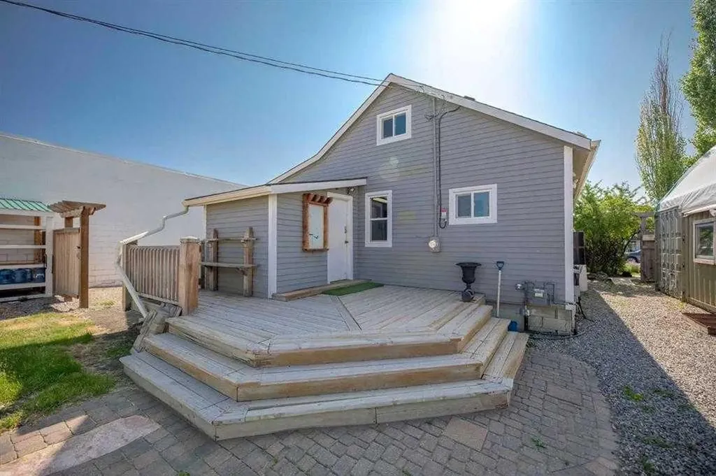 125 River Avenue Cochrane AB T4C 2C2