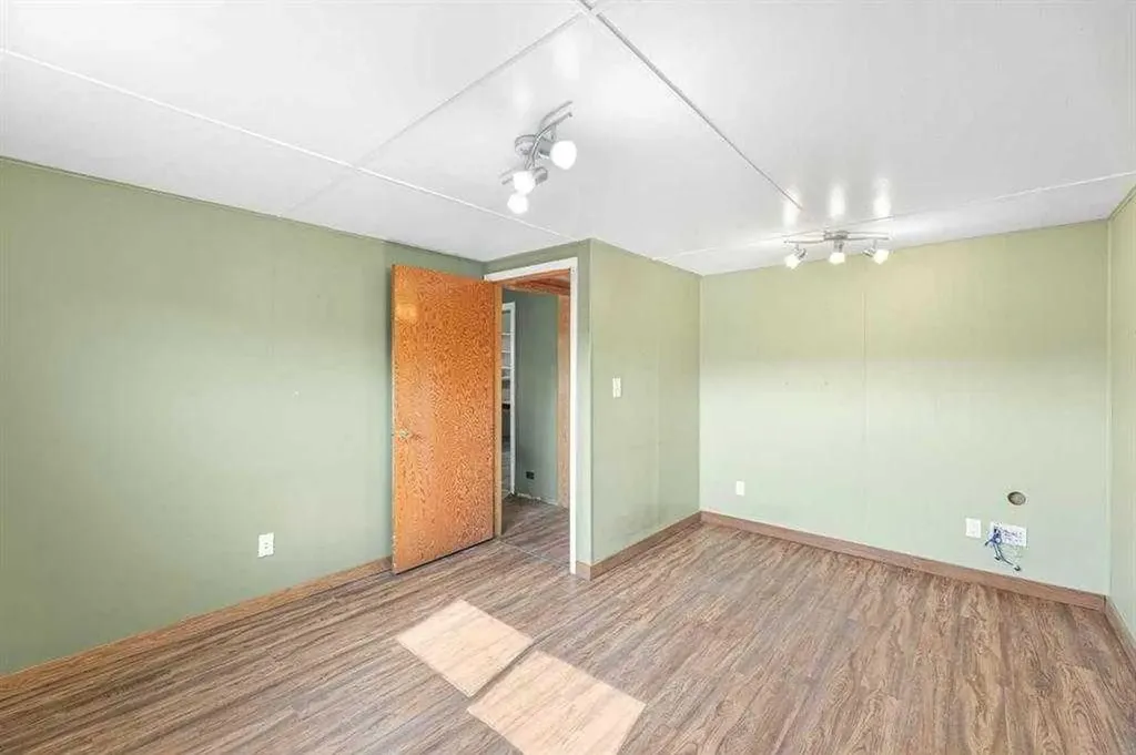 125 River Avenue Cochrane AB T4C 2C2