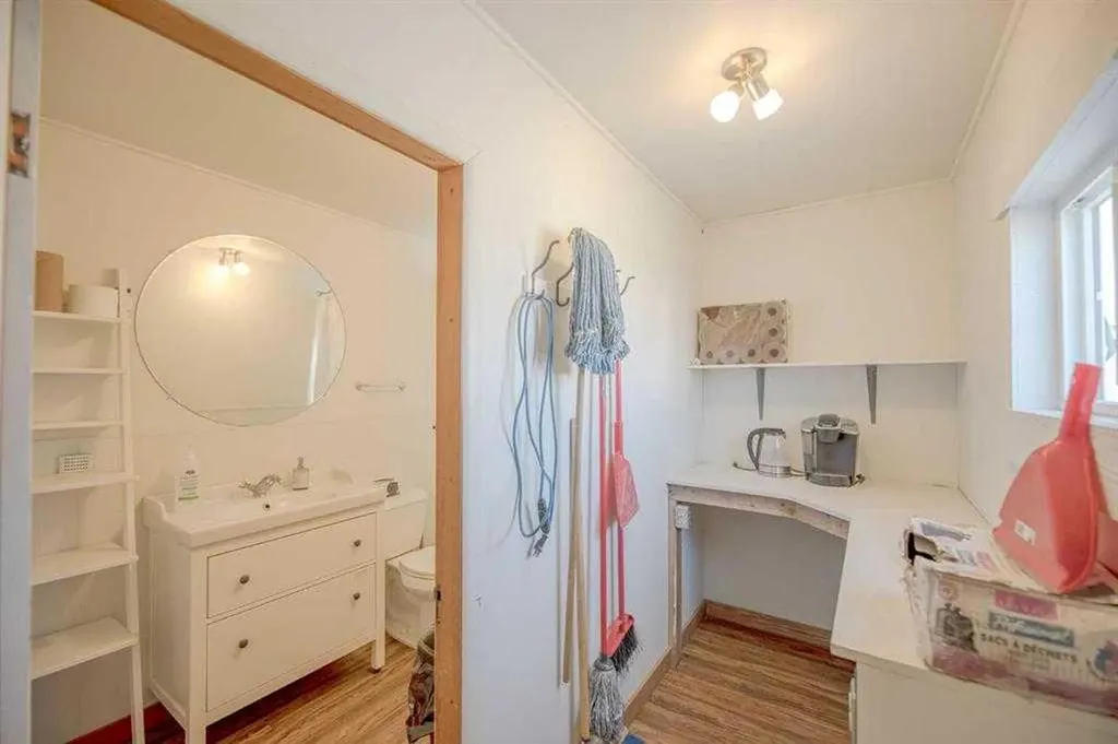 125 River Avenue Cochrane AB T4C 2C2