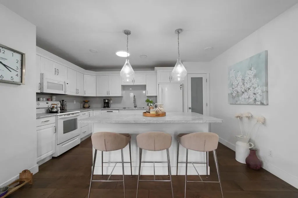 3932 56a Street Close Camrose AB T4V 4L1