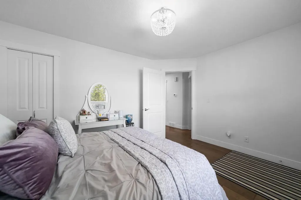 3932 56a Street Close Camrose AB T4V 4L1