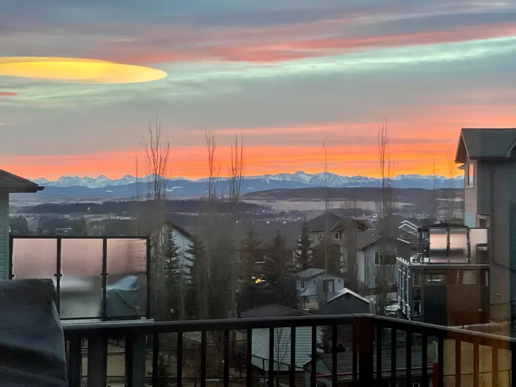 35 Sunset View Cochrane AB T4C0G3
