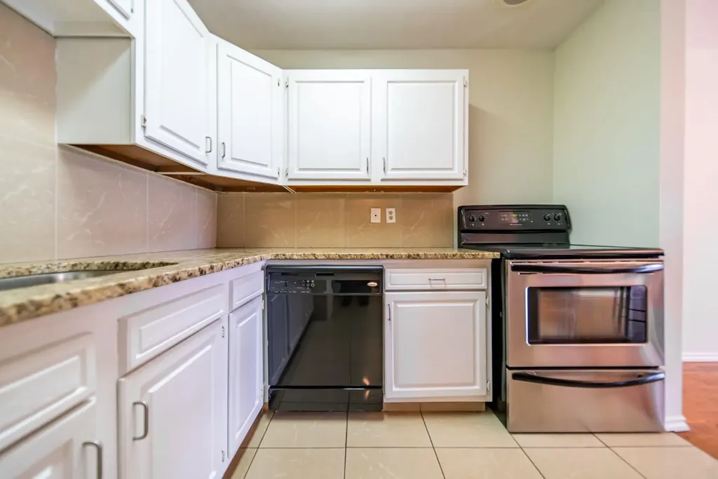 13104 Elbow Drive SW Calgary AB T2W 2S6