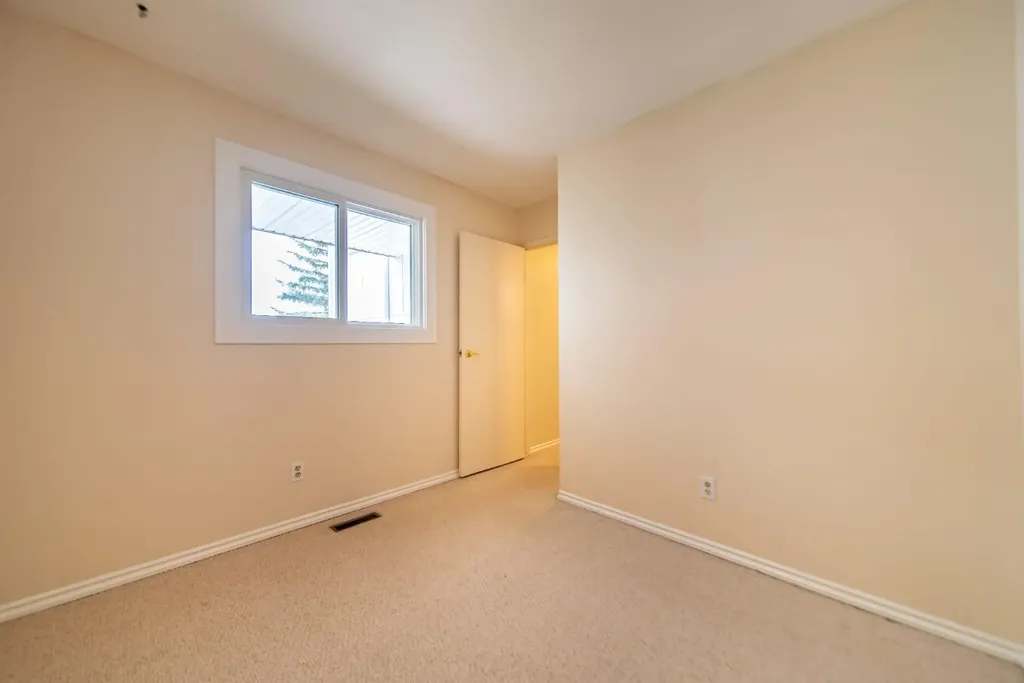 13104 Elbow Drive SW Calgary AB T2W 2S6