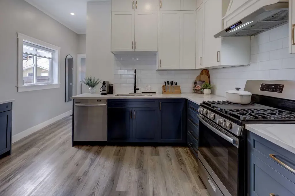 2307 15a Street SE Calgary AB T2G 3N3