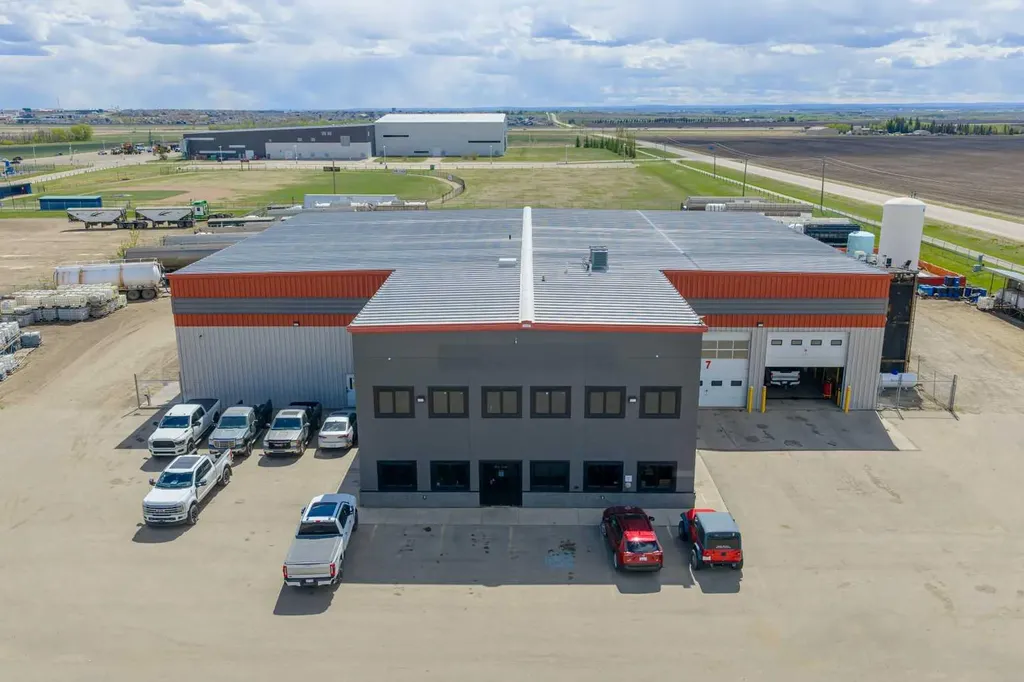 10709 79 Avenue Clairmont AB T8X5G9