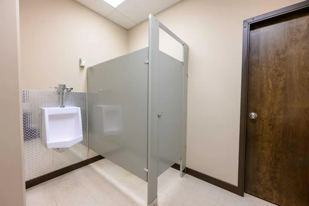 10709 79 Avenue Clairmont AB T8X5G9