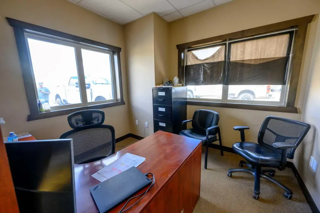 10709 79 Avenue Clairmont AB T8X5G9