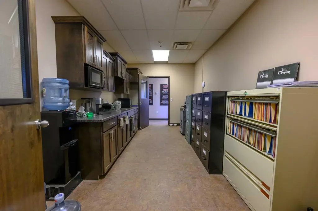 10709 79 Avenue Clairmont AB T8X5G9