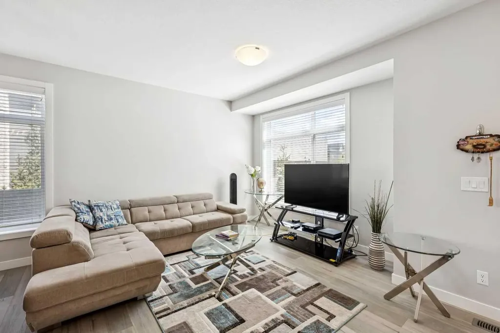 310 Sage Meadows Gardens NW Calgary AB T3P 1K2