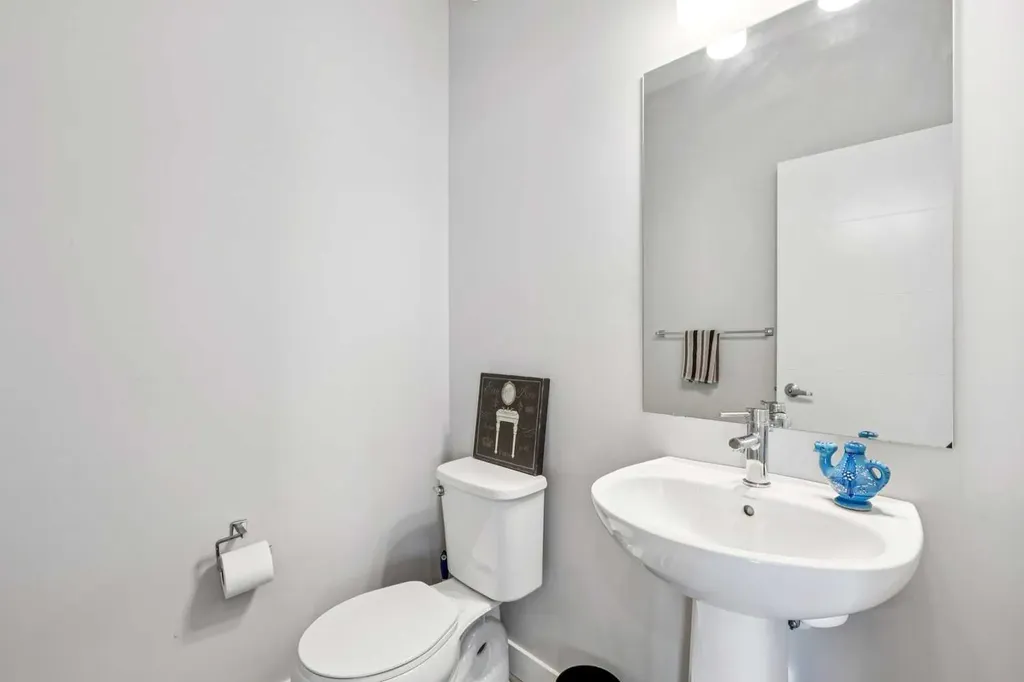 310 Sage Meadows Gardens NW Calgary AB T3P 1K2