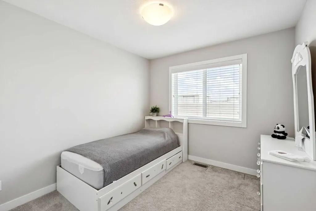 310 Sage Meadows Gardens NW Calgary AB T3P 1K2