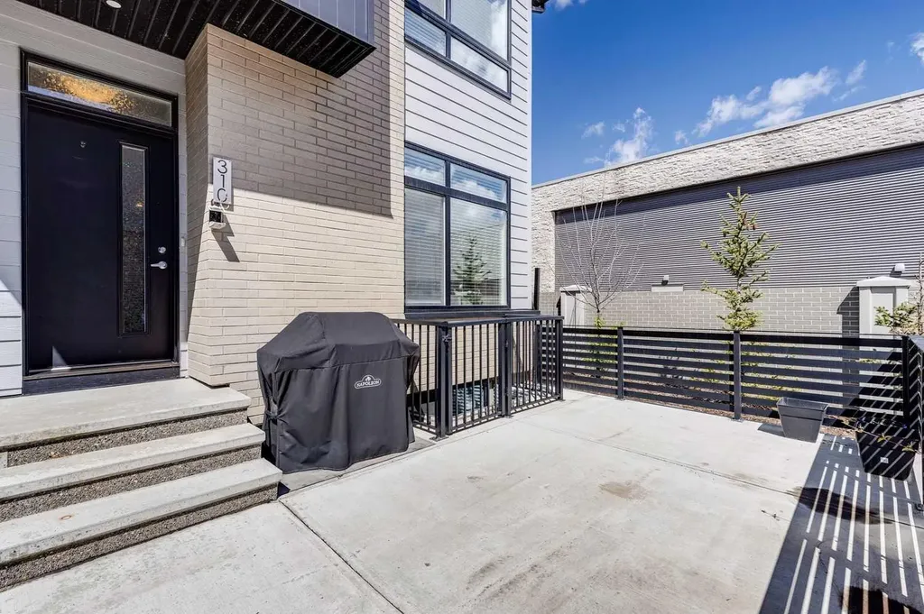 310 Sage Meadows Gardens NW Calgary AB T3P 1K2