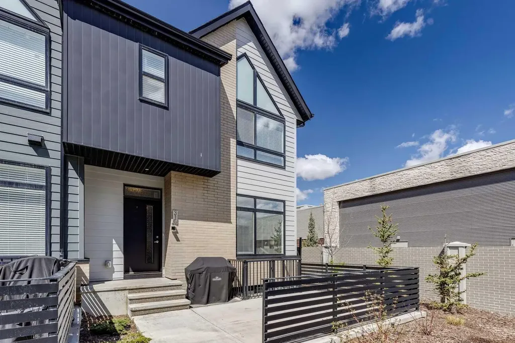 310 Sage Meadows Gardens NW Calgary AB T3P 1K2
