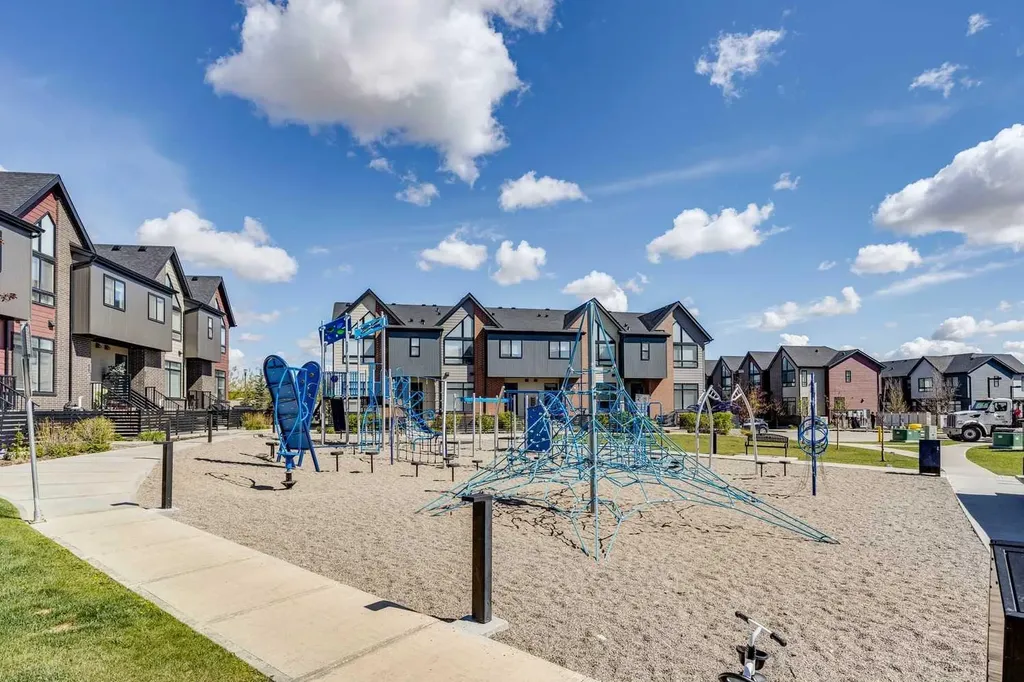 310 Sage Meadows Gardens NW Calgary AB T3P 1K2