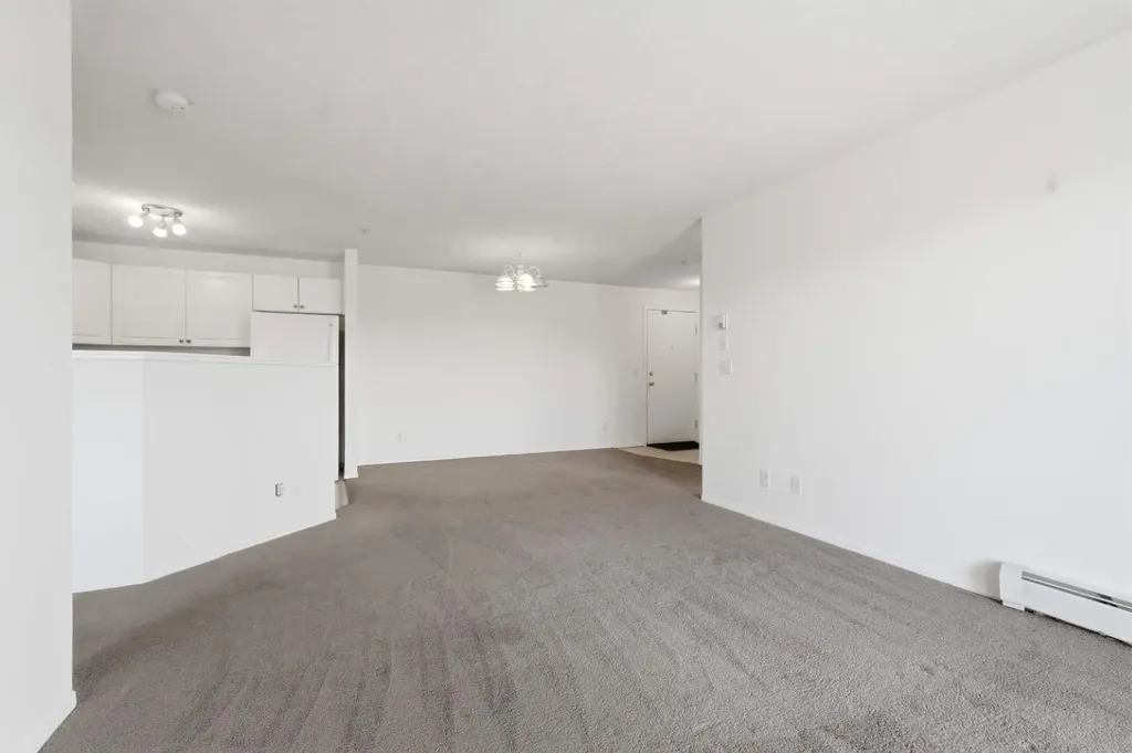 604 8 Street SW Airdrie AB T4B2W4