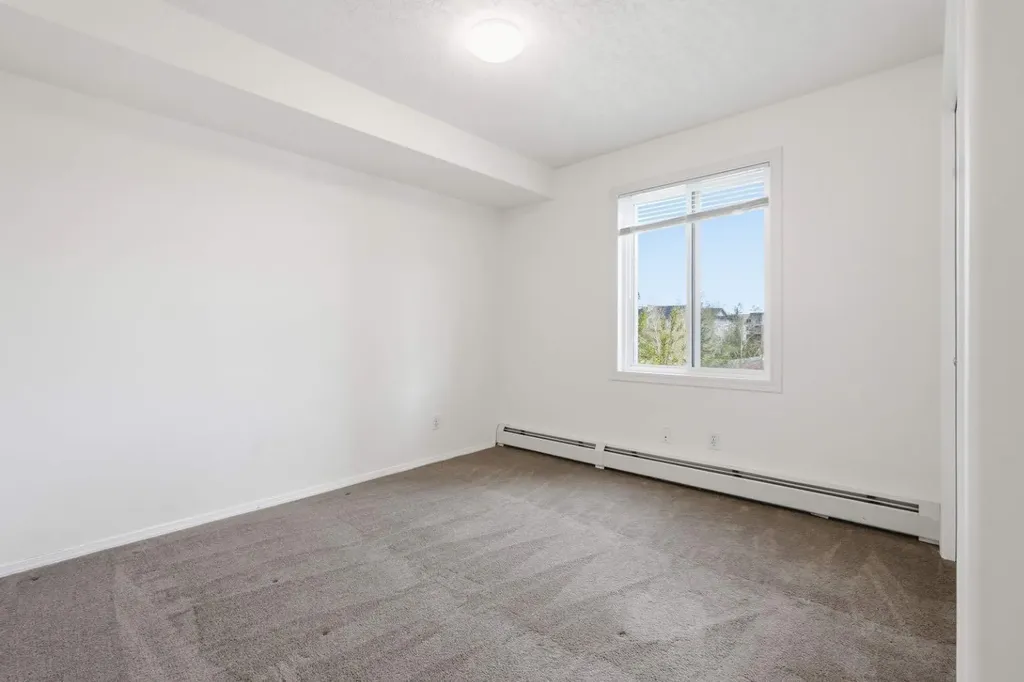 604 8 Street SW Airdrie AB T4B2W4